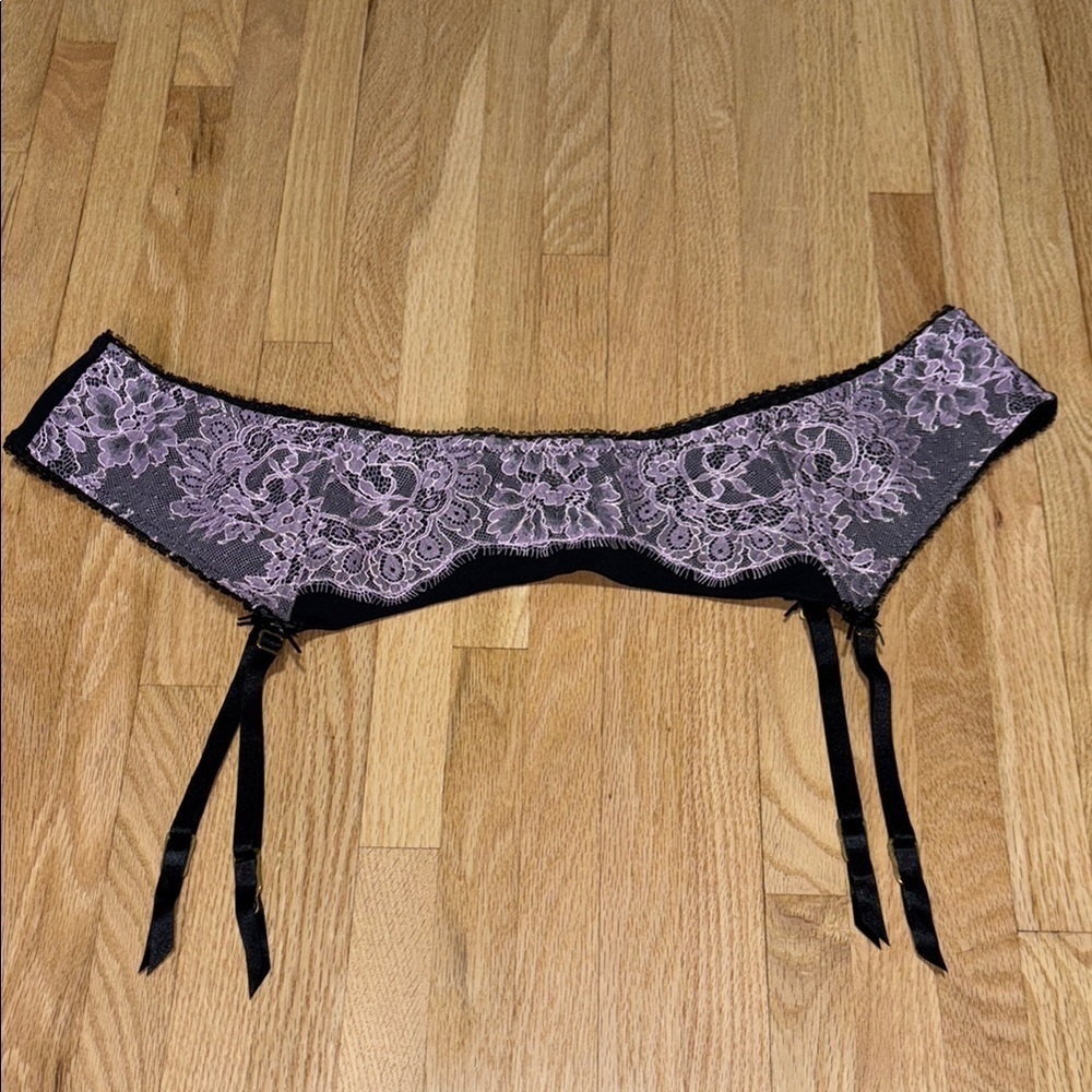 Ashley Graham (AG) Black and Pink Garter Belt Elegant Lace Women's Intimate